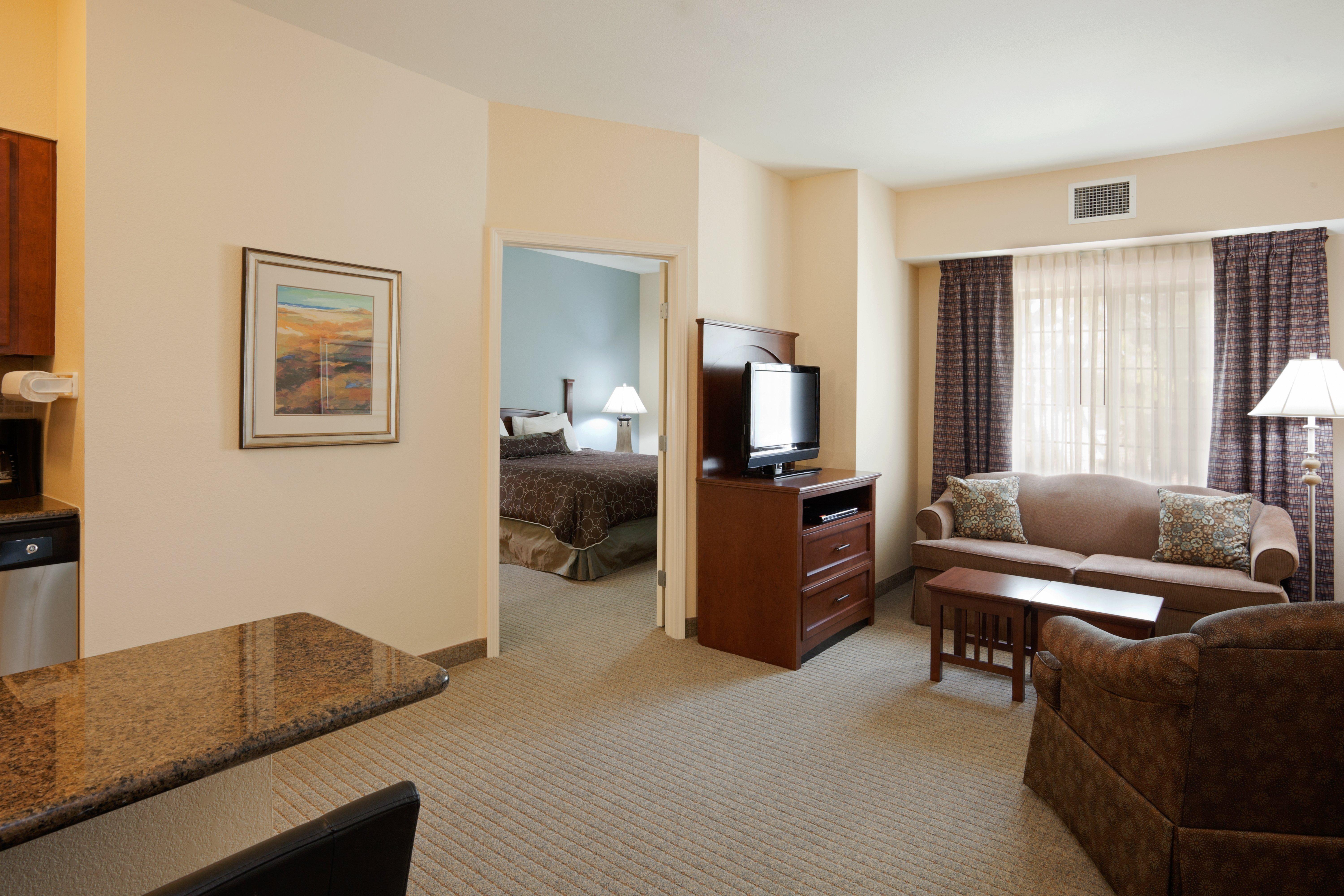 Staybridge Suites Lafayette-Airport By Ihg Room photo