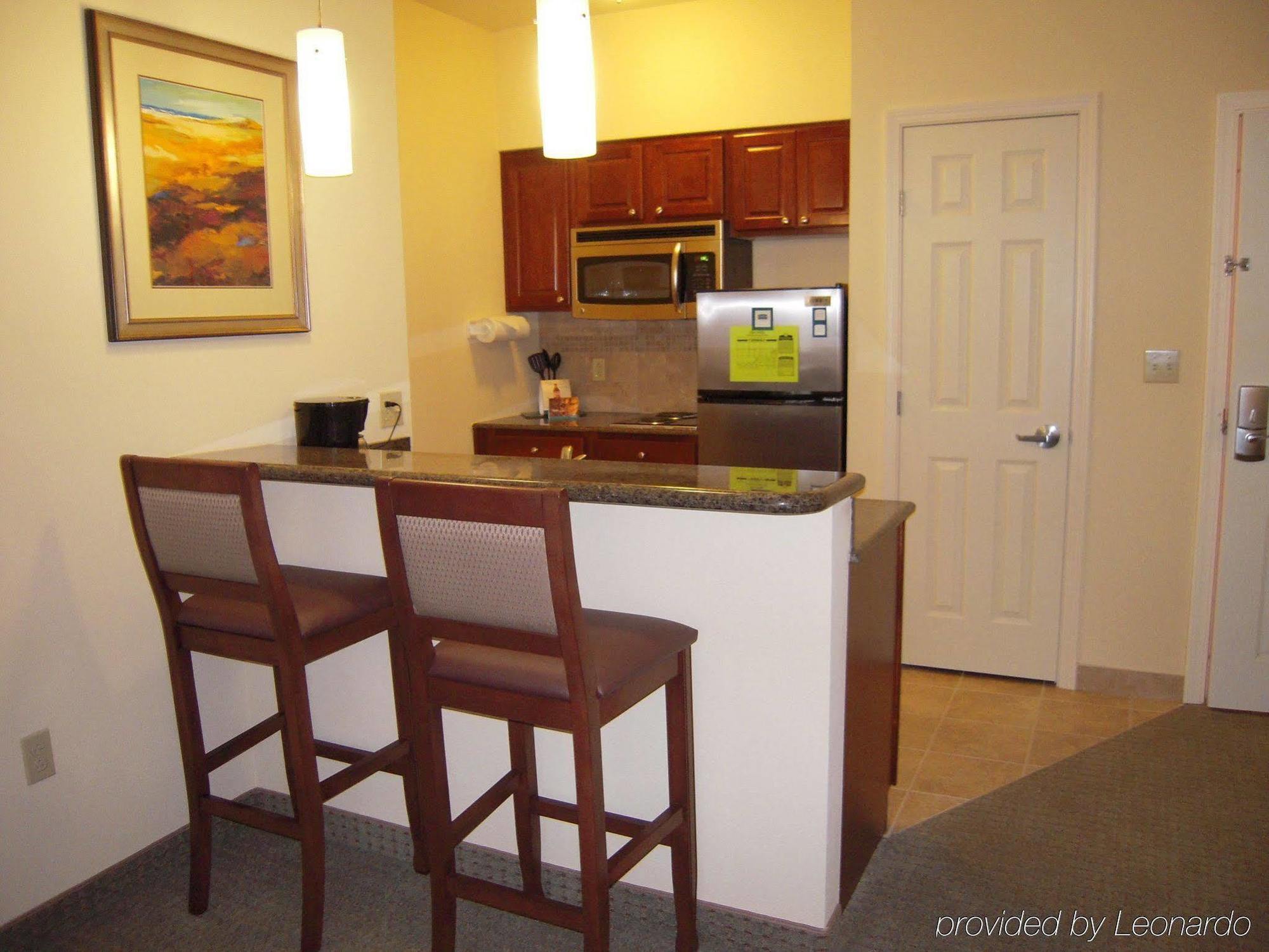 Staybridge Suites Lafayette-Airport By Ihg Room photo